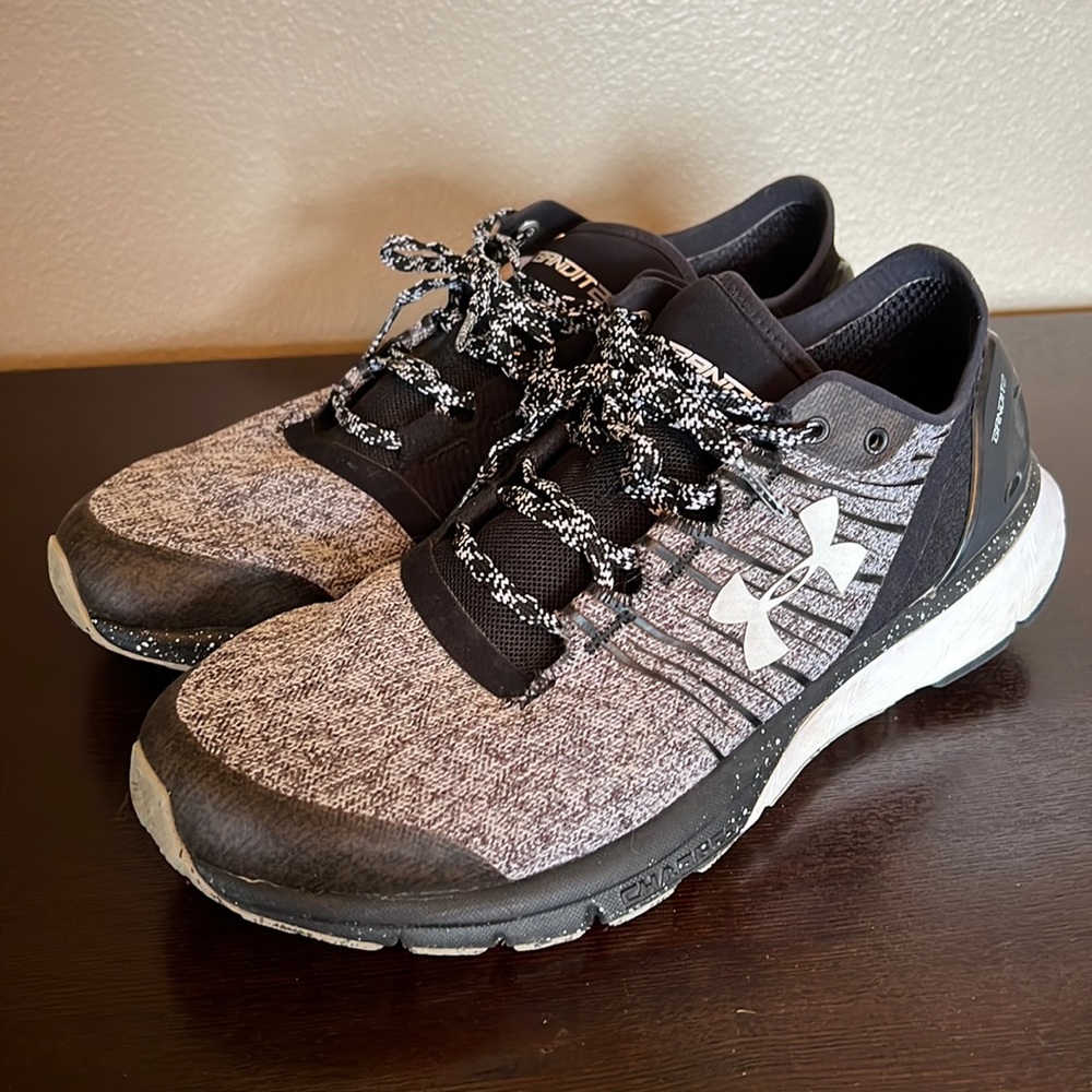 UNDER Armour Men's UA Charged Bandit 2 Trail Running Shoes Black Gray Size 9.5